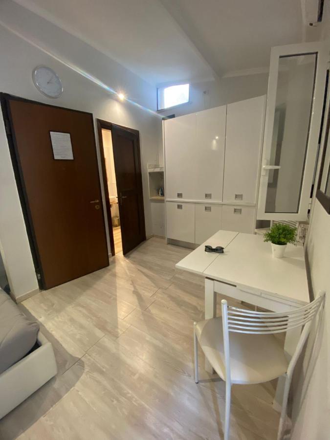 K'Alma Apartment Colosseo - Leopardi Rome Buitenkant foto