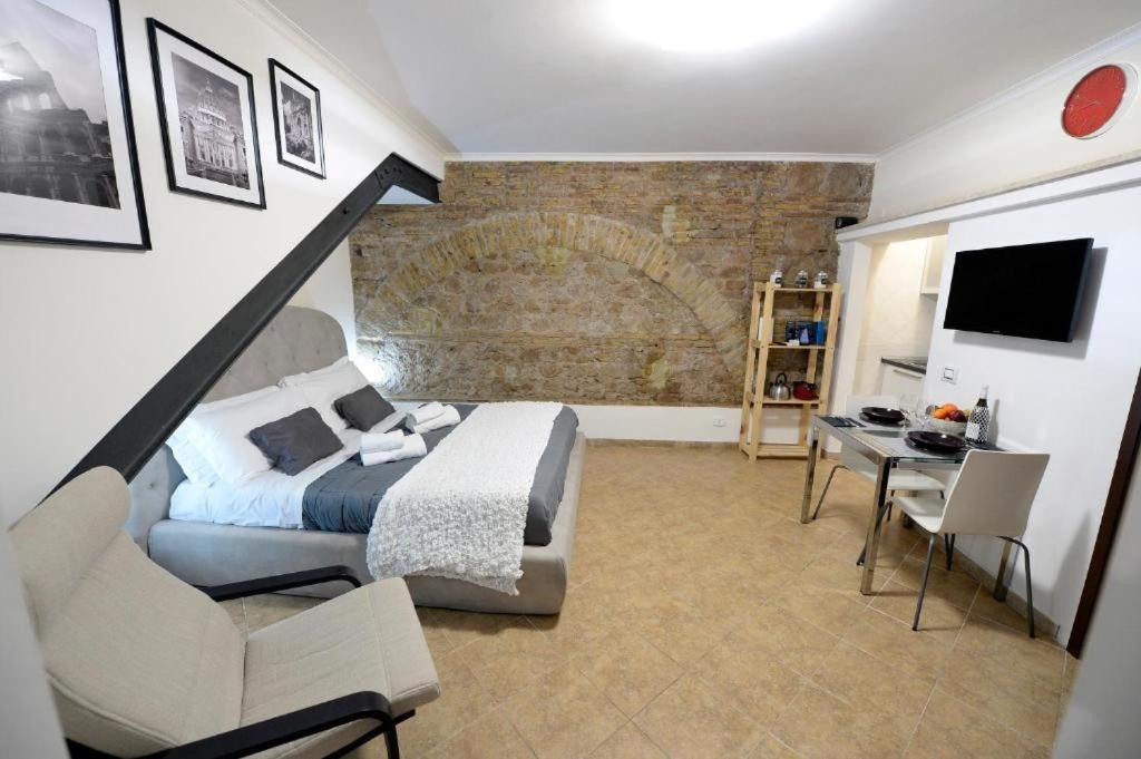 K'Alma Apartment Colosseo - Leopardi Rome Buitenkant foto